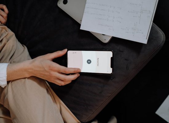 Why the simplest note-taking apps are actually destroying your professional life