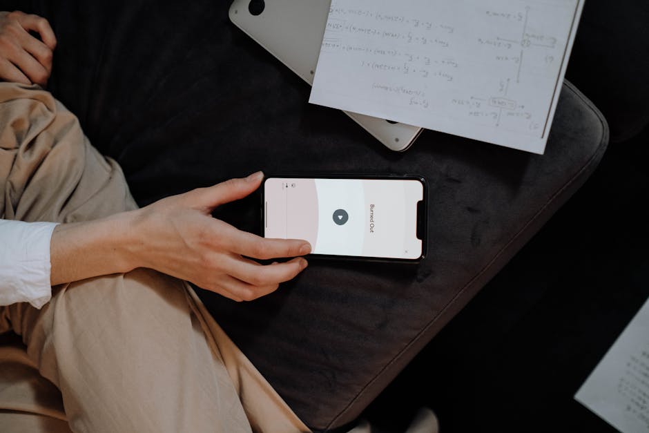 Why the simplest note-taking apps are actually destroying your professional life