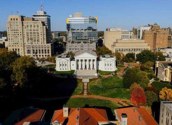 Virginia’s Best Honeymoon Spots: Pick Your Perfect Romantic Getaway