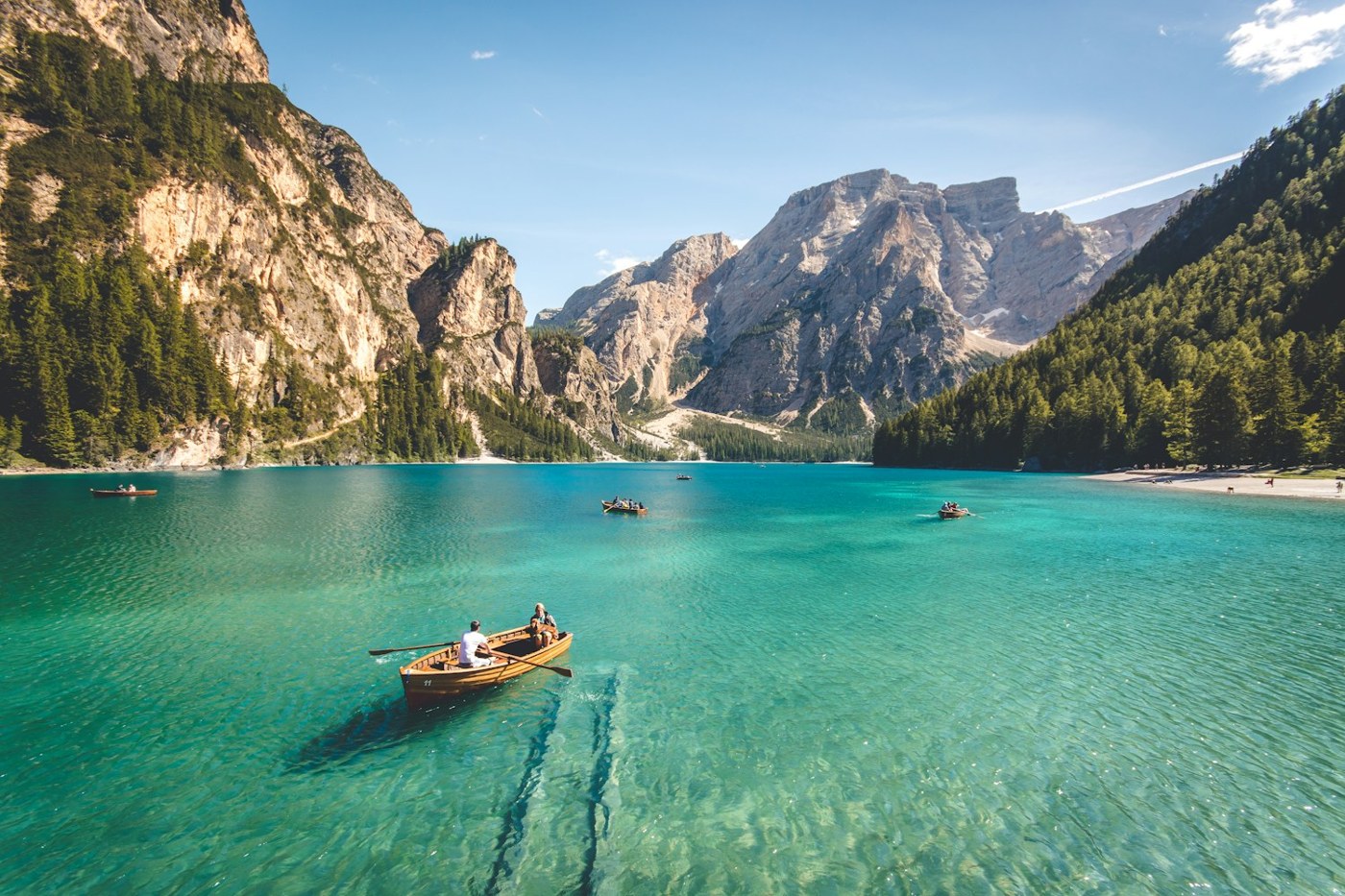 Travel Photography Walks: How To Plan Better Golden Hour Routes